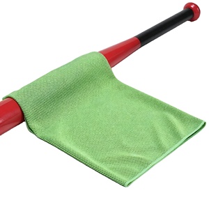Serviette de sport personnalisée en microfibre respirante et légère à sublimation, effet rafraîchissant instantané pour l'entraînement - Product Image 1