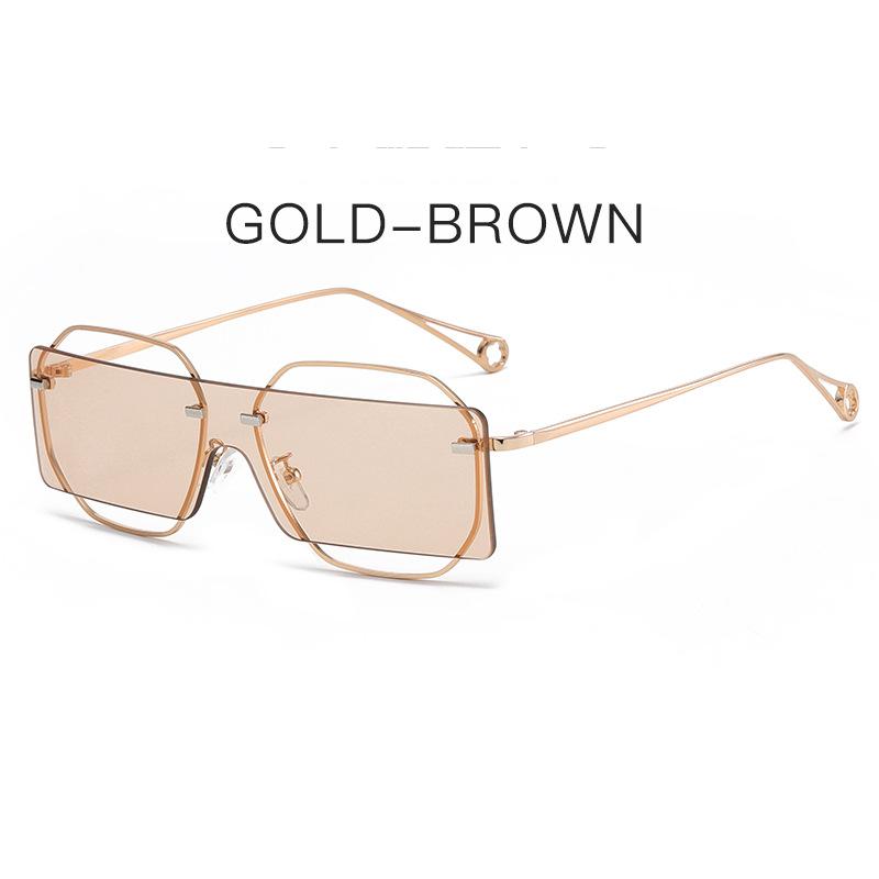 สีน้ำตาลทอง