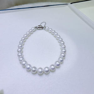 สร้อยข้อมือไข่มุกน้ำจืดออโรร่า บริสุทธิ์ ขนาด 5-6 มม. ทรงกลม แทบไร้ตำหนิ ความยาวตามขนาดมือ มีตัวเลือกแบบติดตั้งด้วยแม่เหล็ก - Product Image 4