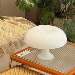 Đèn bàn nấm kiểu Ý thiết kế hiện đại đơn giản phong cách Bắc Âu dùng để trang trí phòng ngủ, phòng khách, phòng làm việc, đèn ngủ bằng nhựa - Product Image 5