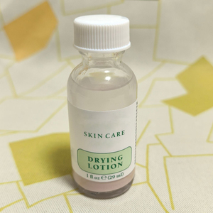 Loción Sérum Secante para el Cuidado de la Piel con Acné y Espinillas, Orgánica y Natural MarriioB de 29 ml, Venta al por Mayor - Product Image 4