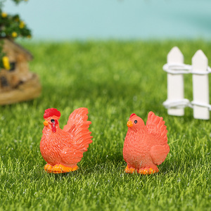 รูปปั้นไก่ตัวผู้และไก่ตัวเมียขนาดเล็กทำจากเรซิ่น สำหรับตกแต่งสวน ใช้ได้ทั้งภายในและภายนอกอาคาร - Product Image 3