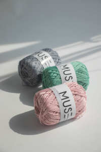 Hilo YARNA Muse (65g) 100% algodón texturizado, ecológico y natural, hilo Muse de larga duración, natural, para crochet, acogedor, cero residuos, algodón artesanal, colores vivos. - Product Image 3