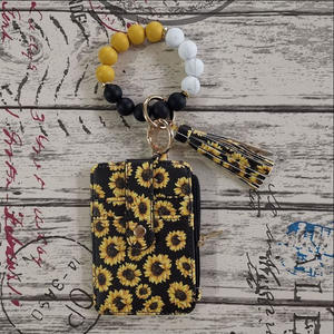 Fashion <strong>Silicone</strong> <strong>Bead</strong> Bracelet Keychain Wallet Folded Vertical Zipper Card Bag Leopard PU Leather Wallet Keychain Gift for Women - Product Image 6
