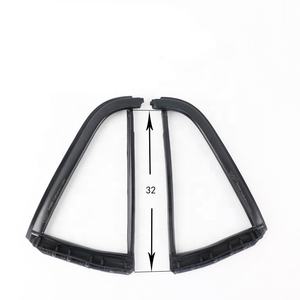 Venta caliente EPDM/PVC/<span class=keywords><strong>TPV</strong></span>/TPE/SILICONA Automóvil Trasero Triangular Ventana Vidrio Encapsulación Sellos de goma para ventanas y puertas - Product Image 1