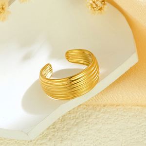 Bague large en acier inoxydable plaqué or, étanche, géométrique irrégulière, ajourée, pour femme, style mode - Product Image 2