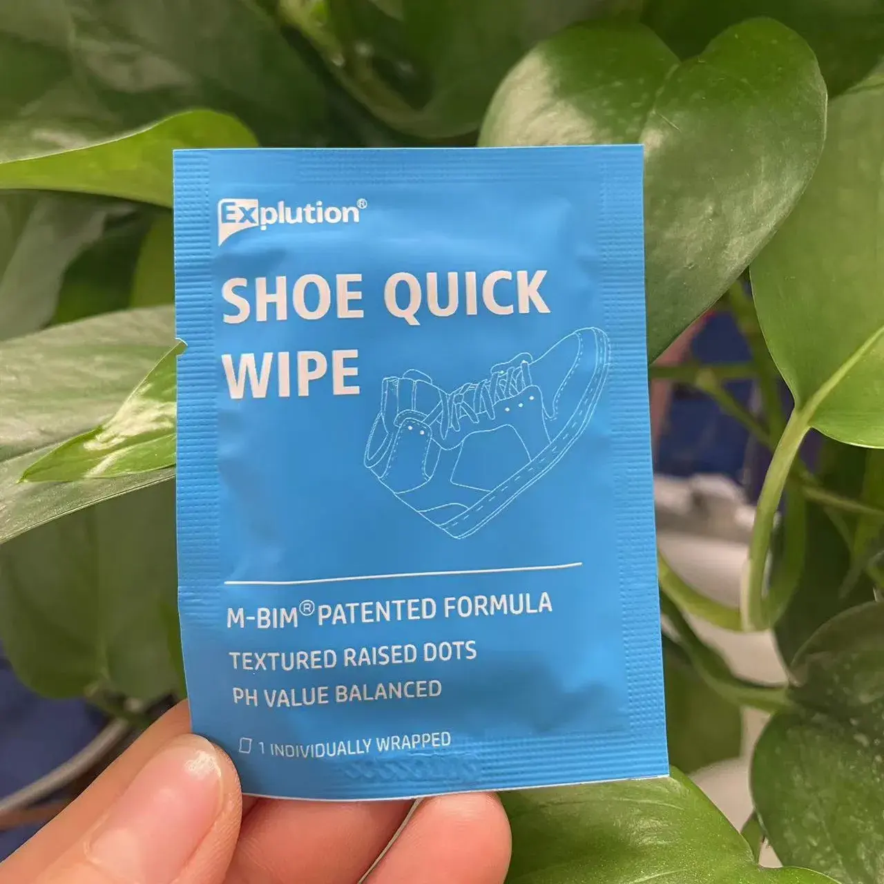 Premium Sneaker Cleaning Wipes Dual Textured Individually Quick Care Wipes for Leather Nubuck rubber sneaker shoes boots