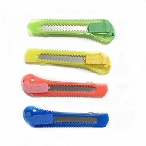 Wholesale Promotional Factory Supplies Stationery Knife <b>Plastic</b> Handle <b>Sliding</b> Retractable Utility Knife - Product Image 2