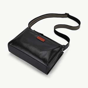 Sac à bandoulière/sac messager en cuir véritable pour <span class=keywords><strong>homme</strong></span>, <span class=keywords><strong>tendance</strong></span>, simplicité urbaine, mode décontractée, cuir de vachette de première qualité, pour les trajets quotidiens - Product Image 4
