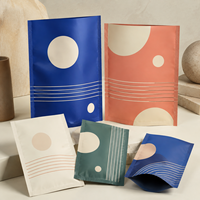 Sacs opaques imprimés sur mesure, pochettes à trois soudures latérales pour cadeaux surprise de librairie, impression de logo à motif ondulé