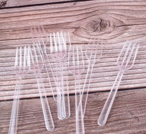 Forchetta monouso per posate da Dessert in plastica a quattro denti per macedonia di frutta e durevole per torte di compleanno per feste alla rinfusa - Product Image 4