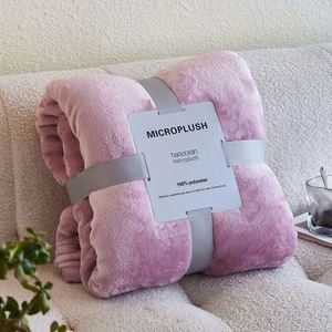 Manta de Franela Tejida Estampada de Lujo Nórdica Ecológica - Súper Suave, Acogedora, Amigable con la Piel, Resistente a las Arrugas y al Desgaste para Cama - Product Image 3