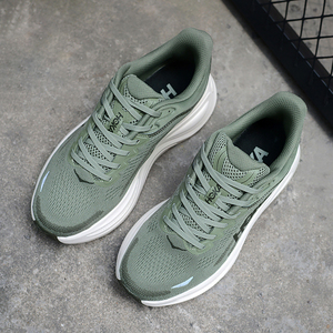 Chaussures de course légères en carbone Top One Hokass Bondi 9 One pour hommes et femmes avec doublure en mesh pour l'extérieur - Product Image 3