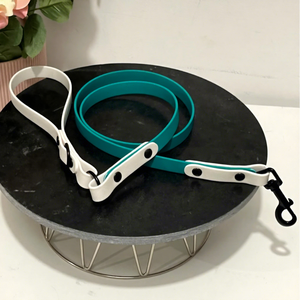 Correa de Lujo para Perro con Recubrimiento de PVC, Bicolor, Impermeable, con Remache de Liberación Rápida, Súper Cómoda, Fácil de Limpiar, Duradera y Moderna - Product Image 3
