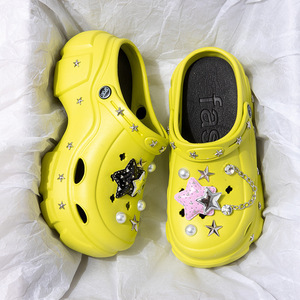 Sabots plateforme blancs avec étoiles, perles et chaînes décoratives, chaussures de plage tendance pour femmes, été, semelle épaisse, style <span class=keywords><strong>Crocs</strong></span> - Product Image 3