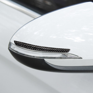 Tira anticolisión para puerta de coche y espejo retrovisor, textura de fibra de carbono, cinta de PVC de 3m, ajuste universal, negro mate - Product Image 2