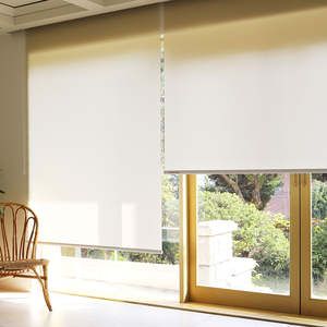 Persiana enrollable CHANGANE Pastel, fabricada en Corea, con control remoto personal, doble capa, motorizada, de lujo, a medida, inteligente, tipo cebra, moderna y automática. - Product Image 1