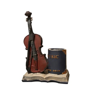 Contenitore di penne in resina Vintage personalizzato all'ingrosso Design unico da scrivania portamatite modello statuetta di violino sassofono stile carino - Product Image 6