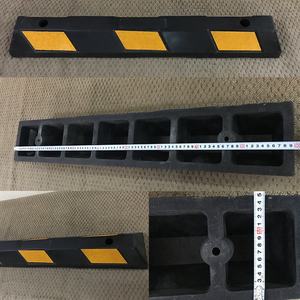 कार पार्किंग के लिए 900 मिमी रबर व्हील स्टॉपर - Product Image 3