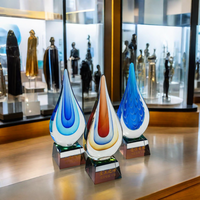 Trophée en verre Forme de goutte d'eau ColorModel Vente en gros de cristal vierge K9 Logo personnalisé Gravure laser 3D et impression couleur Sports