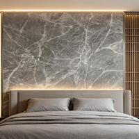 Style simple et élégant, grande dalle de marbre naturel gris à grain fluide, idéale pour les appartements minimalistes.