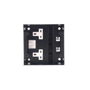 Boîte de sol en acier inoxydable étanche avec indice de protection IP65 et prises électriques doubles pour les zones humides - Product Image 4