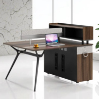 Bureau de travail moderne et économique pour employés, design modulaire avec tiroirs, plateau pour clavier, poste de travail informatique robuste, usage quotidien au bureau