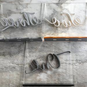 Numéros de <span class=keywords><strong>table</strong></span> de <span class=keywords><strong>mariage</strong></span> en acrylique transparent miroir doré moderne plaques d'immatriculation gravées pour décorations d'événements cartes de place et numéros de <span class=keywords><strong>table</strong></span> - Product Image 4