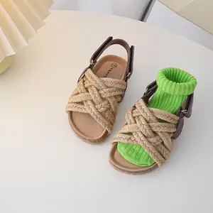 2022 뜨거운 판매 여름 로마 여자 버클 스트랩 샌들 여자 오픈 발가락 샌들 어린이 대마 로프 비치 수제 신발
