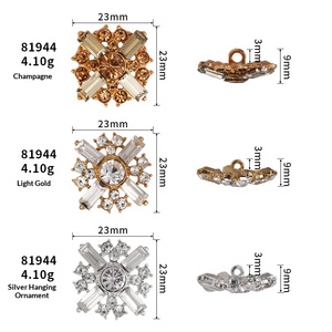 Nuovo Design 2026: Bottone in Metallo con Cristalli e Diamanti, Fibbia a Croce Traforata in Metallo - Product Image 3