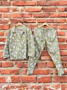 Ensemble de pyjama en coton imprimé à la main pour femmes, vêtements de nuit doux et respirants, vêtements de sommeil confortables, fabriqués de manière traditionnelle - Product Image 6