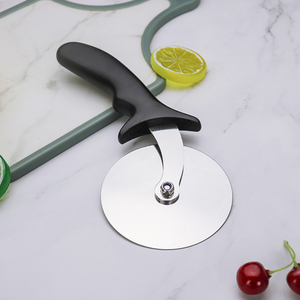 Affettatrice per pizza in acciaio inossidabile con ruota per pizza di forma rotonda classica per gli amanti della pizza per una facile pulizia della lavastoviglie - Product Image 2