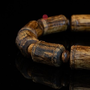 Bracelet de perles en bambou d'agarwood vieilli, entièrement coulant, 20,2g, authentique bois d'oud « Ruc », bijoux naturels faits à la main - Product Image 5