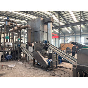 Ligne de production de recyclage de panneaux photovoltaïques à double vitrage avec moteur et roulement, taux de séparation élevé de 99%, capacité de 200 à 1000 kg/h - Product Image 2