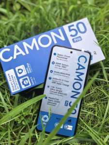 El nuevo teléfono móvil Camon 50 Pro funciona sin problemas. Tiene un buen rendimiento en términos de fotografía, comunicación y llamadas. - Product Image 4