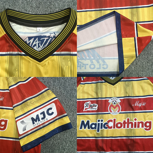 Maglie da Calcio Personalizzate su Misura Vestibilità Comoda con Stampa a Trasferimento, Ricamo, Etichetta Tessuta e Stampa a Caldo per Squadre e Club - Product Image 4