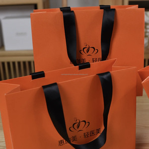 Bolsa de Papel con Logotipo Personalizado en Relieve, Clásica, Resistente, con Revestimiento Mate, Asa de Cuerda de Algodón, Tamaño Personalizado, para Compras, Empaque y Promoción - Product Image 4