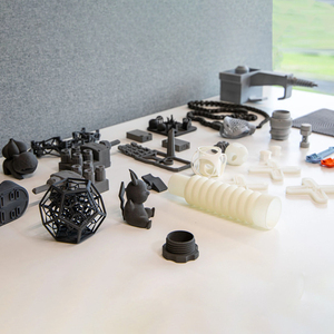 Service d'impression <span class=keywords><strong>3d</strong></span> Modèle de haute qualité Services de prototypage rapide Pièces en plastique ABS en résine d'impression <span class=keywords><strong>3d</strong></span> SLA - Product Image 2