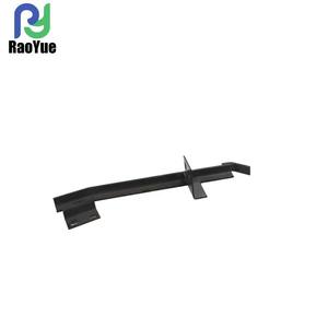 Rail de guidage inférieur gauche pour moissonneuses-batteuses Kubota DC70, référence 5H401-63160, pour usage agricole. Demandez plus d'informations pour d'autres modèles. - Product Image 2