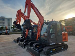 Miniexcavadora Hitachi 60C de 5.4 toneladas, excavadora compacta de cadenas usada para construcción, excavadora usada para trabajos agrícolas. - Product Image 3