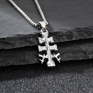 Collar con Cruz de Caravaca de Acero Inoxidable 316L para <span class=keywords><strong>Hombre</strong></span> y Mujer, Colgante Religioso de Jesús Crucificado, Joyería Católica de Protección con <span class=keywords><strong>Cadena</strong></span> - Product Image 2
