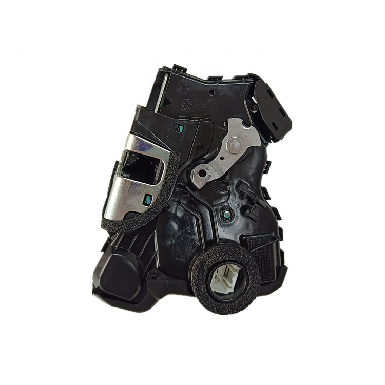 Excellent Quality Auto Body Systems Parts 2TRFE 2KDFTV Front Door Lock Assy 69030-26150 Auto Parts Image 3