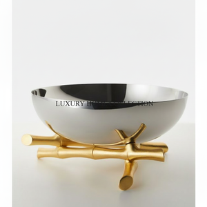 Bols de service en métal durable avec des surfaces lisses et polies et des designs intemporels pour compléter tout style de salle à manger - Product Image 1