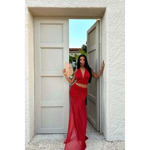 Ensemble de costume jupe rouge pour femmes - Product Image 4
