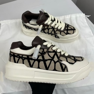 Zapatos Deportivos de Moda para Hombre 2025, Zapatos Casuales y para Correr de Alta Calidad, Zapatos de Diseñador de Lujo para Mujer con Tachuelas, Zapatillas Casuales - Product Image 4