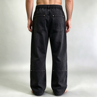Pantalon homme vintage en molleton bouclette 400 g/m² avec rivets décoratifs, broderie unie et broderie vintage