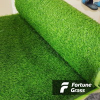 Bermain lebih banyak rumput sintetis pitch sepak bola lapangan rumput sepak bola lapangan rumput buatan gulungan untuk halaman belakang lapangan olahraga