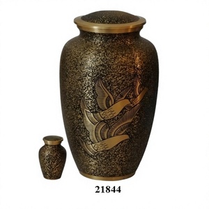 Urnes funéraires en laiton texturé bronze gravées avec des motifs d'oiseaux, avec urnes de souvenir - Product Image 1