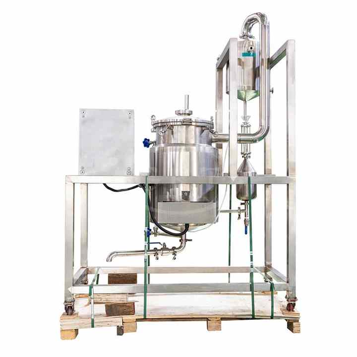 Agarwood Essential Oil Distillation Essential Oil Steam Distillation ...
