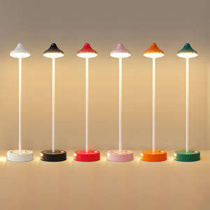 مصباح طاولة لاسلكي قابل للتعديل مع مستشعر حركة، قابل لإعادة الشحن عبر USB، إضاءة ليلية تعمل باللمس بألوان RGB، مصابيح LED للمنزل - Product Image 1